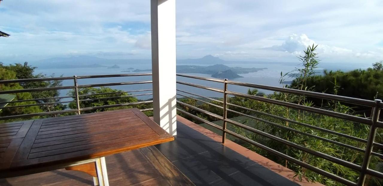 The Carmelence View Bed & Breakfast Tagaytay City Bagian luar foto