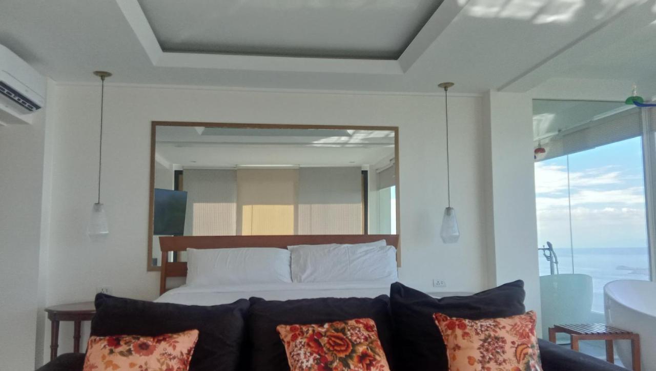 The Carmelence View Bed & Breakfast Tagaytay City Bagian luar foto