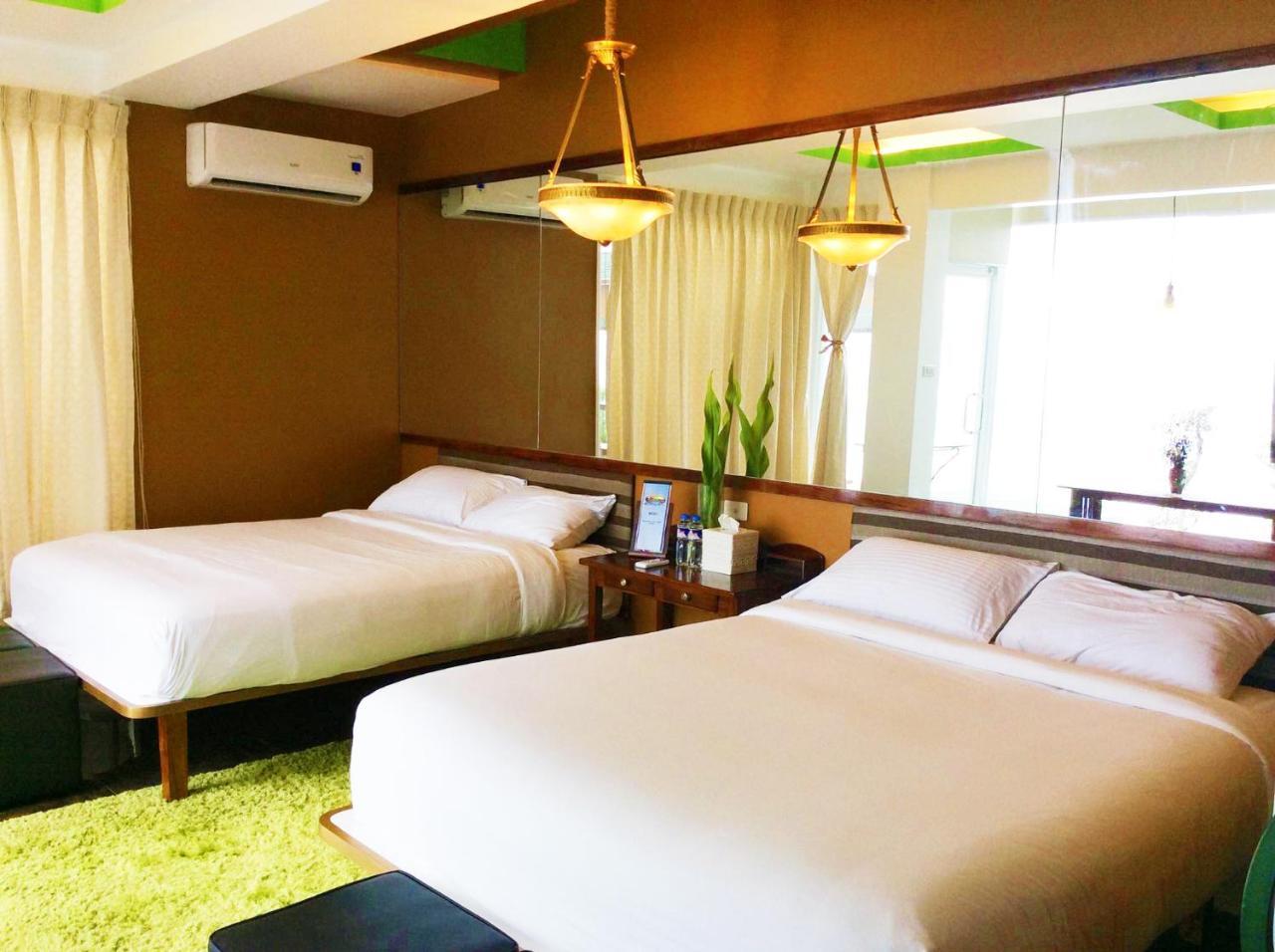 The Carmelence View Bed & Breakfast Tagaytay City Bagian luar foto