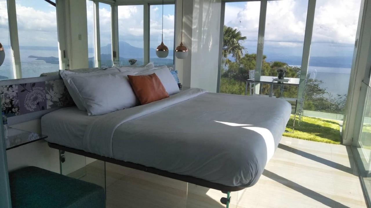 The Carmelence View Bed & Breakfast Tagaytay City Bagian luar foto