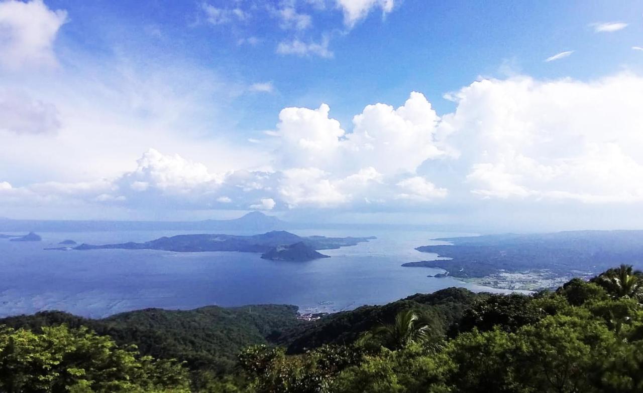 The Carmelence View Bed & Breakfast Tagaytay City Bagian luar foto
