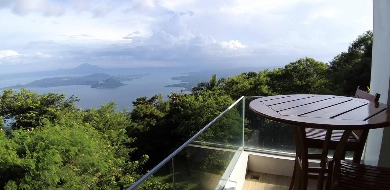 The Carmelence View Bed & Breakfast Tagaytay City Bagian luar foto