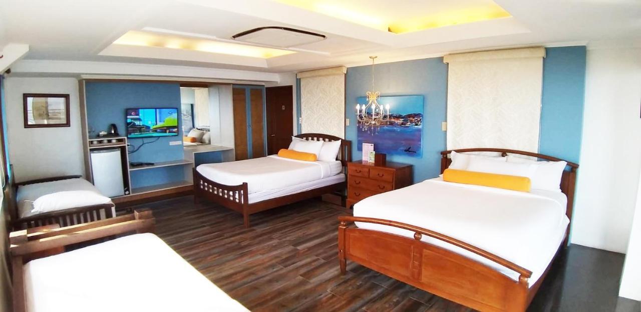 The Carmelence View Bed & Breakfast Tagaytay City Bagian luar foto